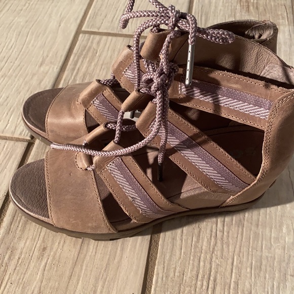 Sorel Joanie 2 Lace Sandals - Ash Brown - Picture 2 of 6